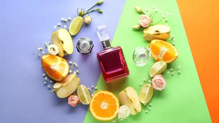 عطر زنانه خنک و میوه ای برای تابستان