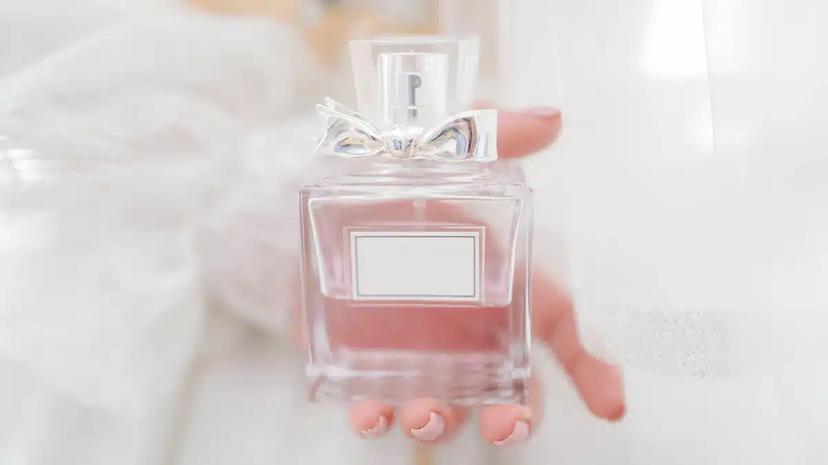 راهنمای انتخاب برند عطر زنانه