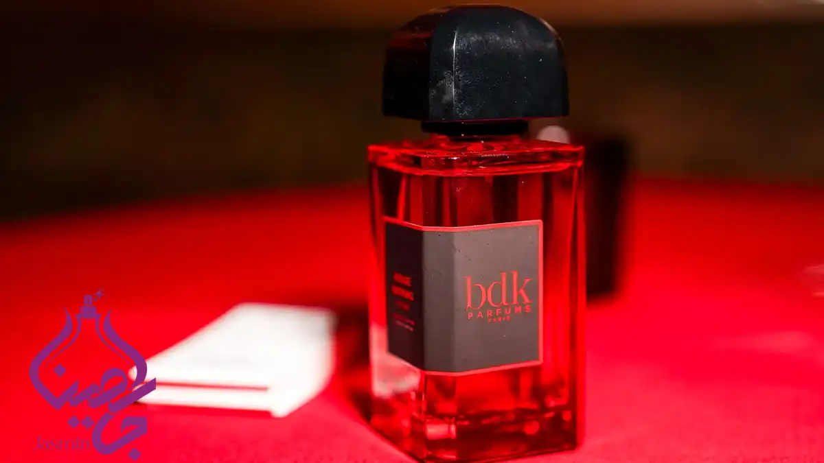 عطر یونیسکس با بوی آلبالو BDK Parfums Rouge Smoking – بی دی کی رژ اسموکینگ